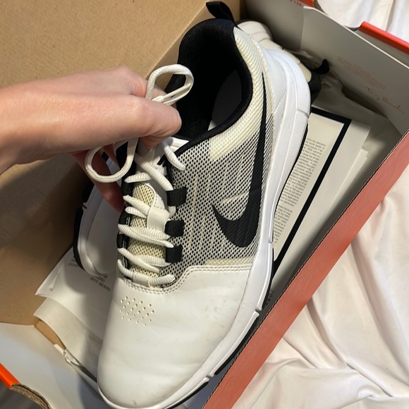 Nike golf shoes - Picture 1 of 4